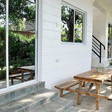 Location One Eighty Bed & Breakfast Bangcusay Exterior photo