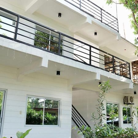 Location One Eighty Bed & Breakfast Bangcusay Exterior photo