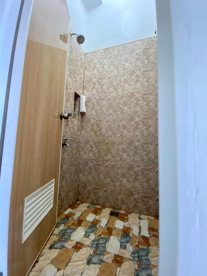 Location One Eighty Bed & Breakfast Bangcusay Exterior photo