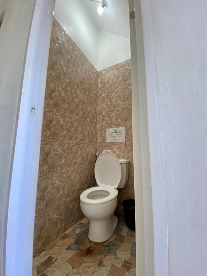 Location One Eighty Bed & Breakfast Bangcusay Exterior photo