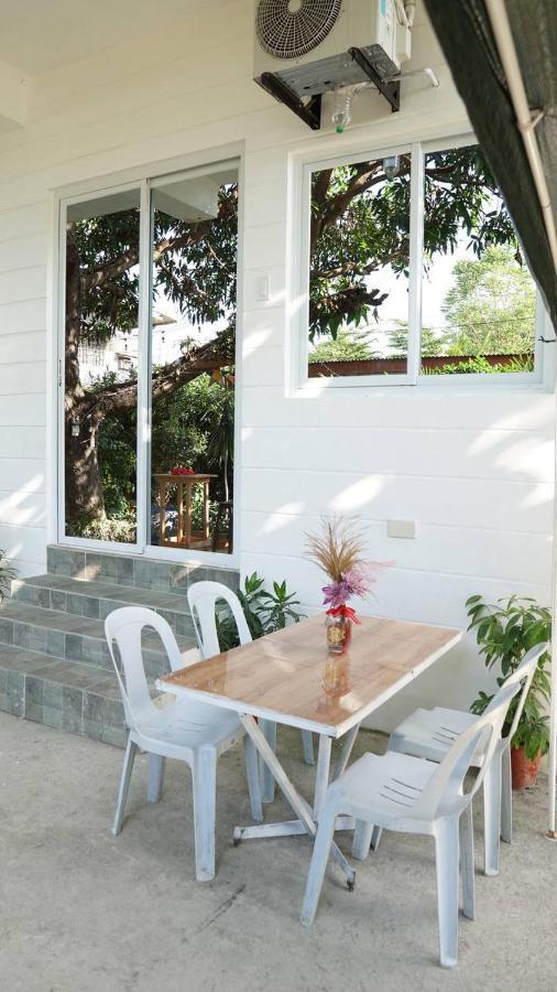 Location One Eighty Bed & Breakfast Bangcusay Exterior photo