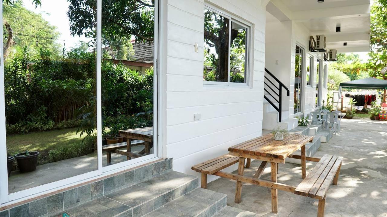 Location One Eighty Bed & Breakfast Bangcusay Exterior photo